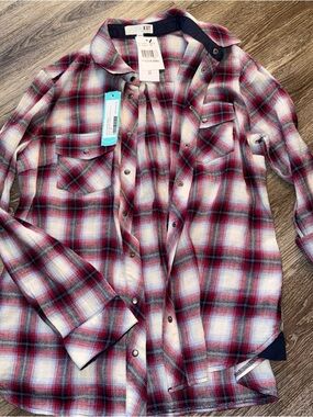 Kut from the Kloth Boylen Relaxed Snap Button Flannel Top Red & White Plaid NEW